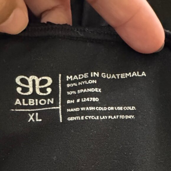 Albion Fit The Wave Black Ruffle Cold Shoulder Swimsuit Size XL EUC #5946 - Picture 7 of 7